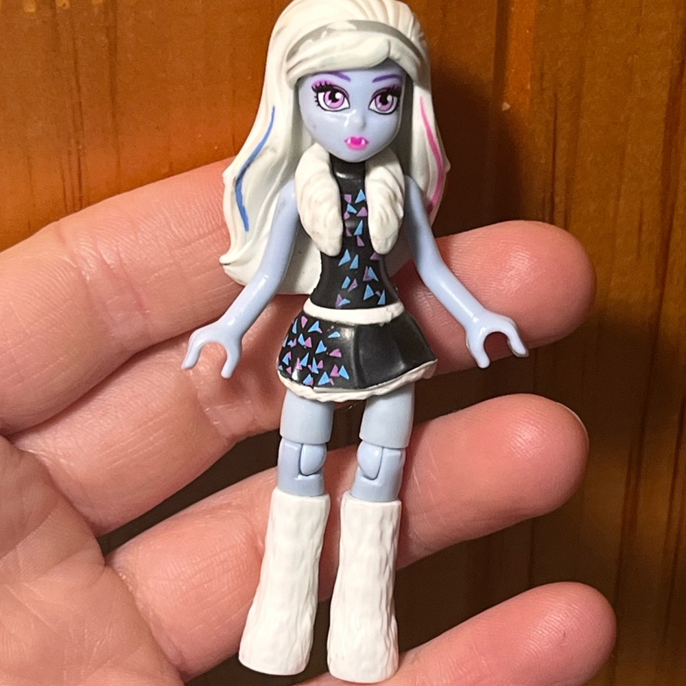 MEGA Monster high abbey♥️